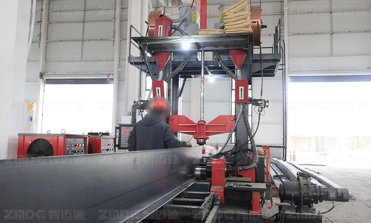 少人工、高效率、優品質，這臺組焊矯一體成鋼構生產新選擇